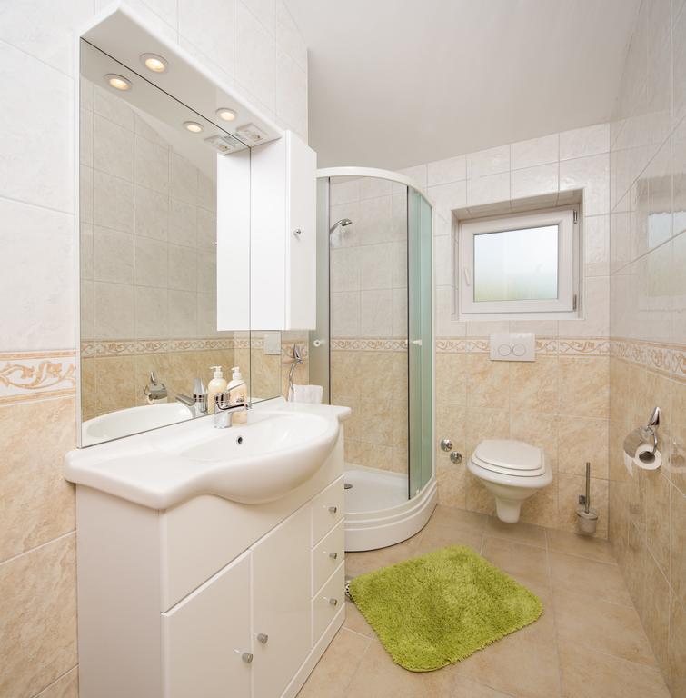Apartments Leon Podstrana Phòng bức ảnh