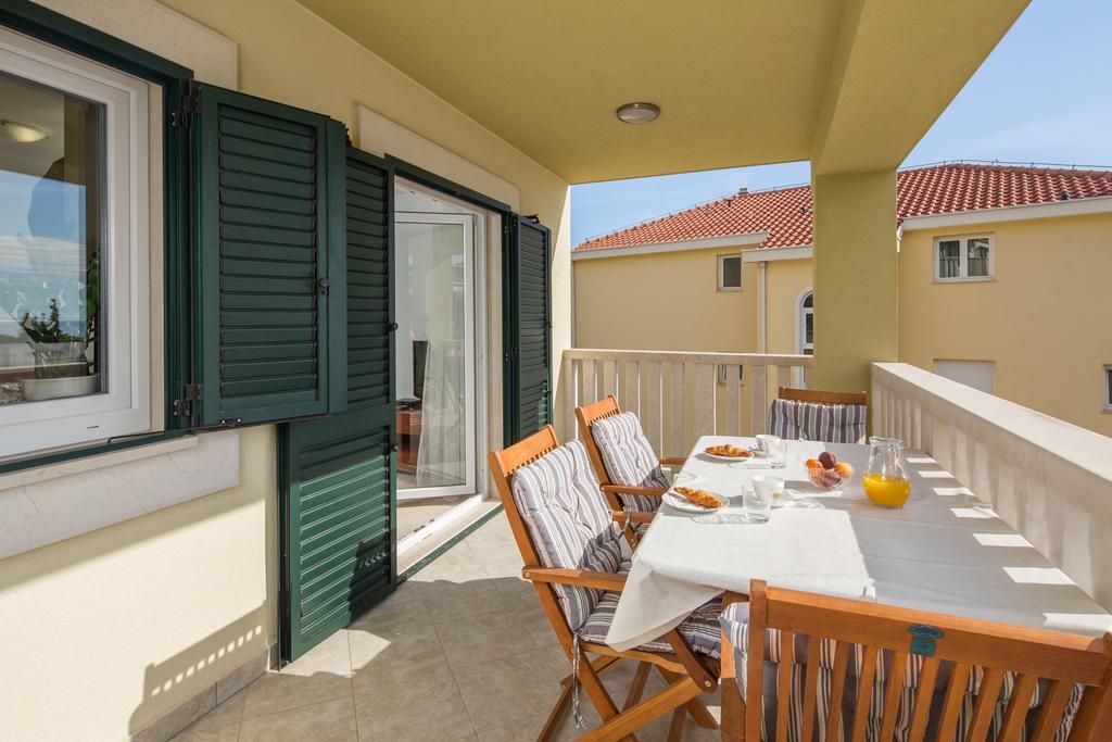 Apartments Leon Podstrana Phòng bức ảnh