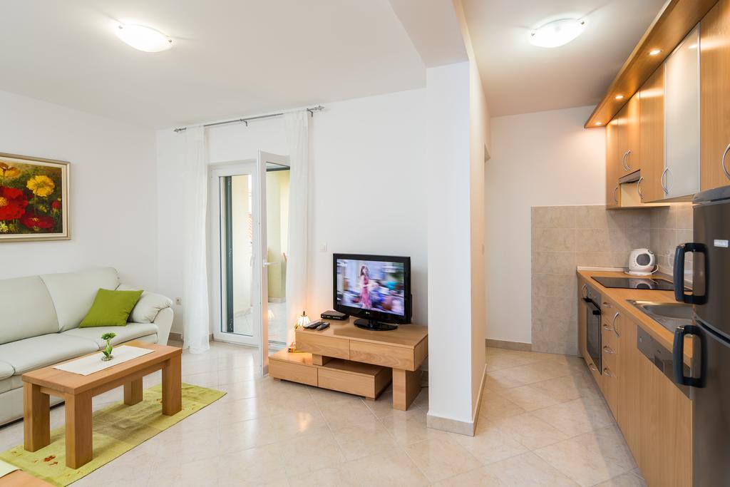 Apartments Leon Podstrana Phòng bức ảnh