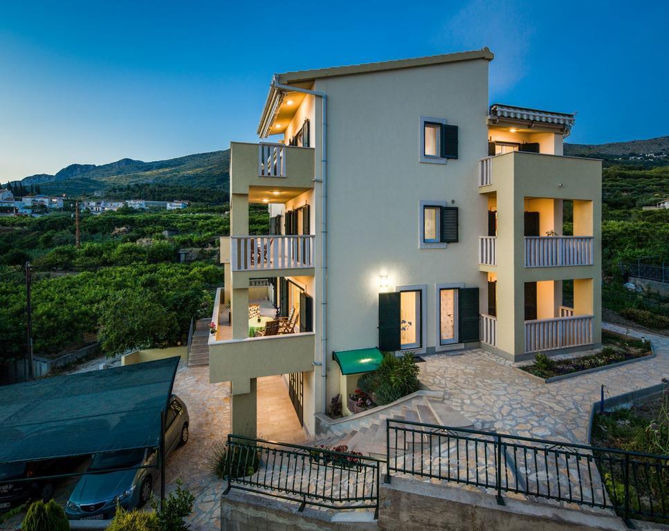 Apartments Leon Podstrana Ngoại thất bức ảnh