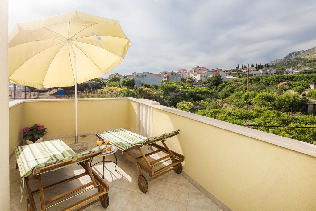 Apartments Leon Podstrana Ngoại thất bức ảnh