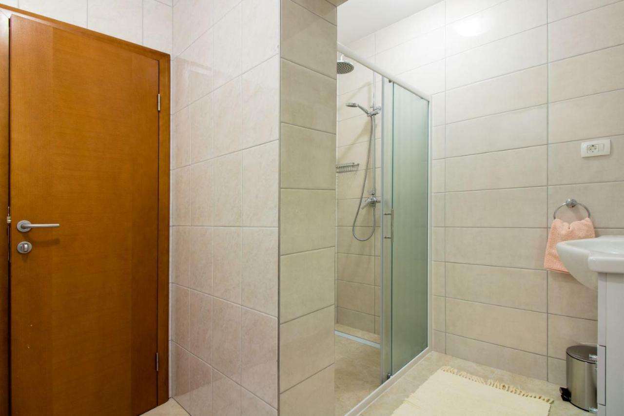 Apartments Leon Podstrana Ngoại thất bức ảnh