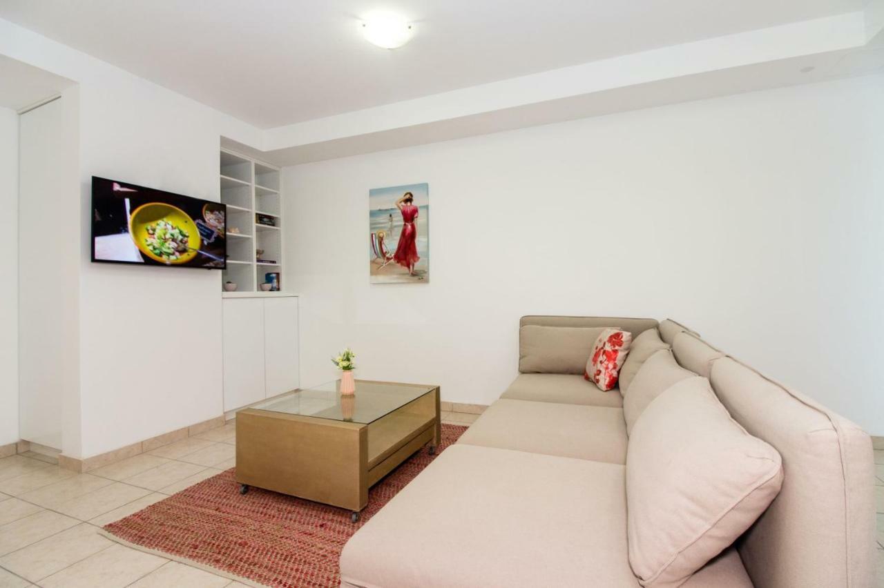 Apartments Leon Podstrana Ngoại thất bức ảnh